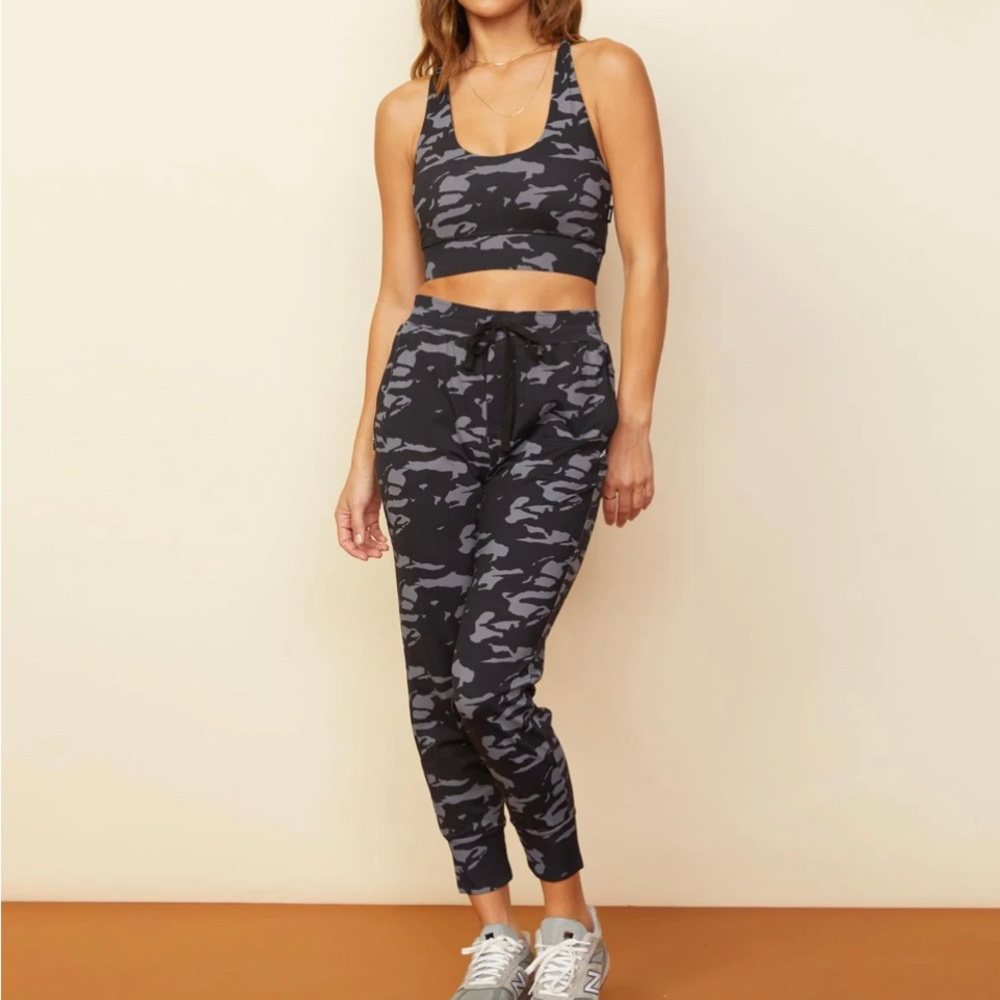 Monrow Two-Tone Camo Movement Jogger - Vintage Black L NWT